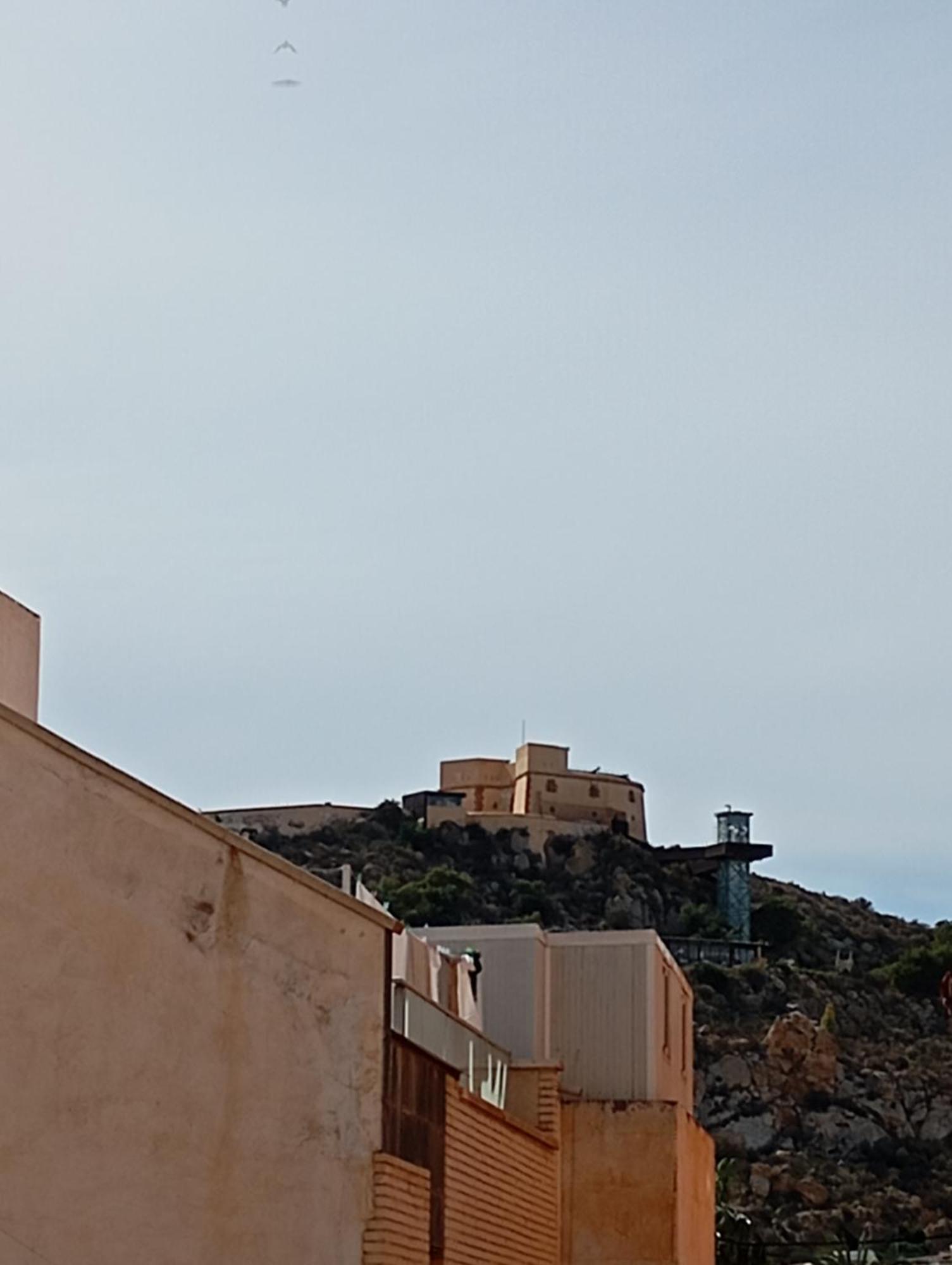 Mawilec, Centre, Plage, Port, Garage Águilas Esterno foto